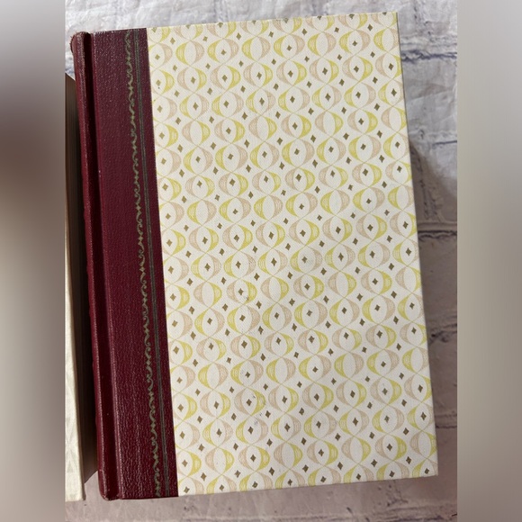 READER’S DIGEST CONDENSED HARDCOVER (2) BOOKS VOLUMES (4) & (XX11) VINTAGE - Picture 2 of 12